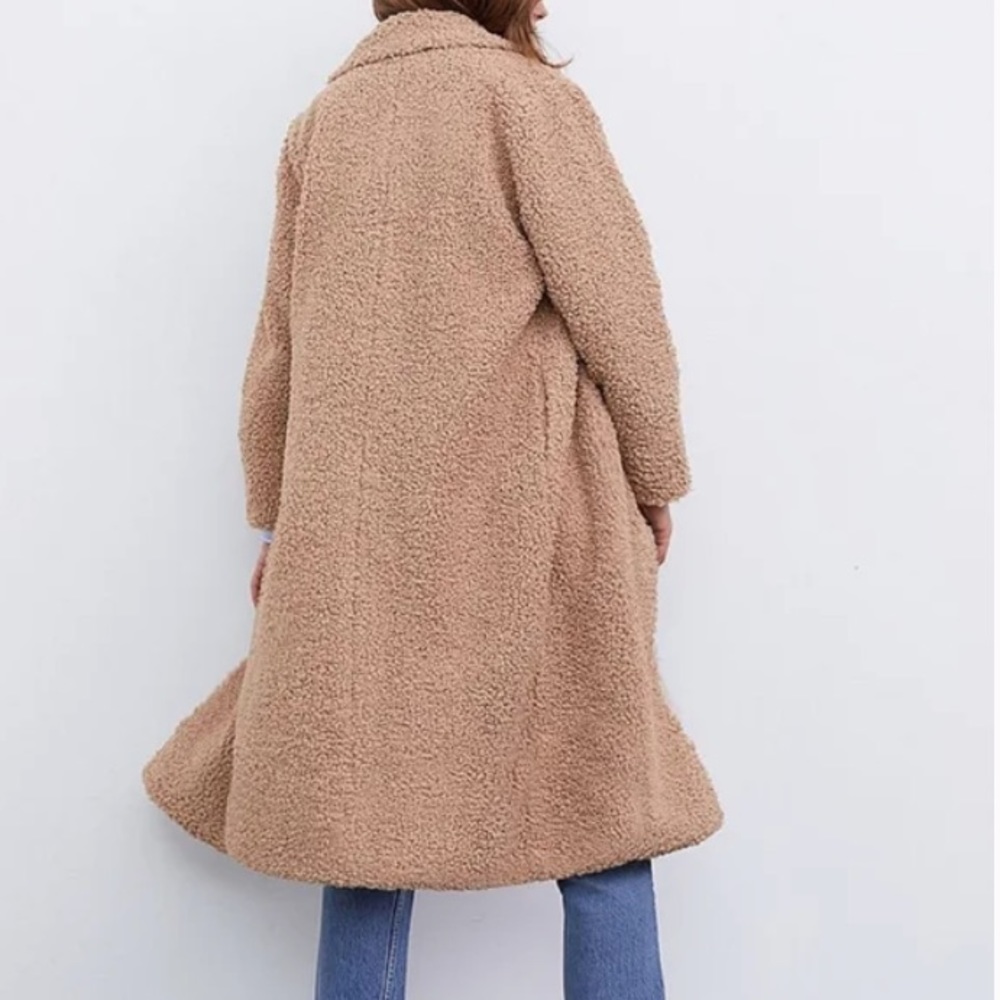 Lovers + Friends x REVOLVE Teddy Faux Fur Coat - Picture 3 of 9